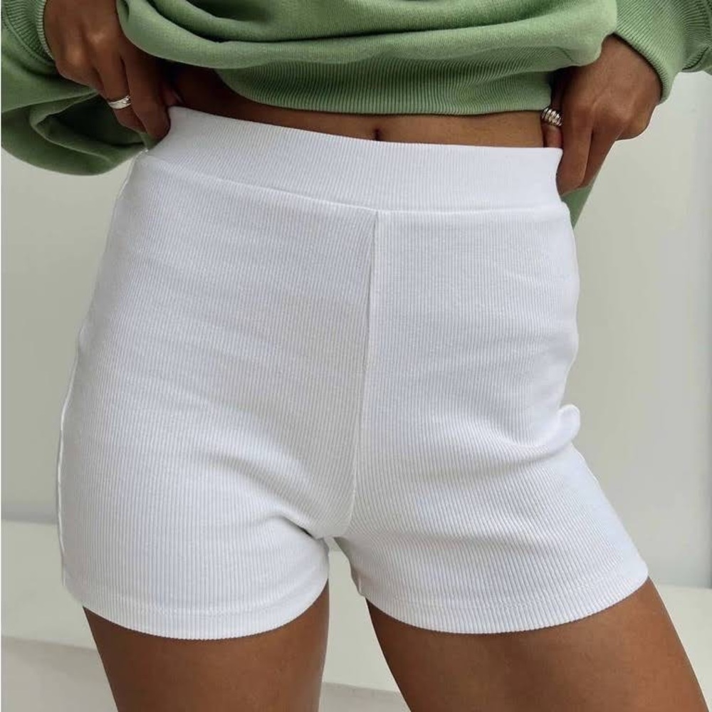 princess polly white biker shorts